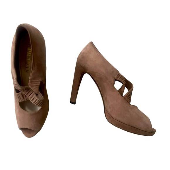 AUTHENTIC light pink Prada  Heels Elegant Suede Design - Picture 1 of 14